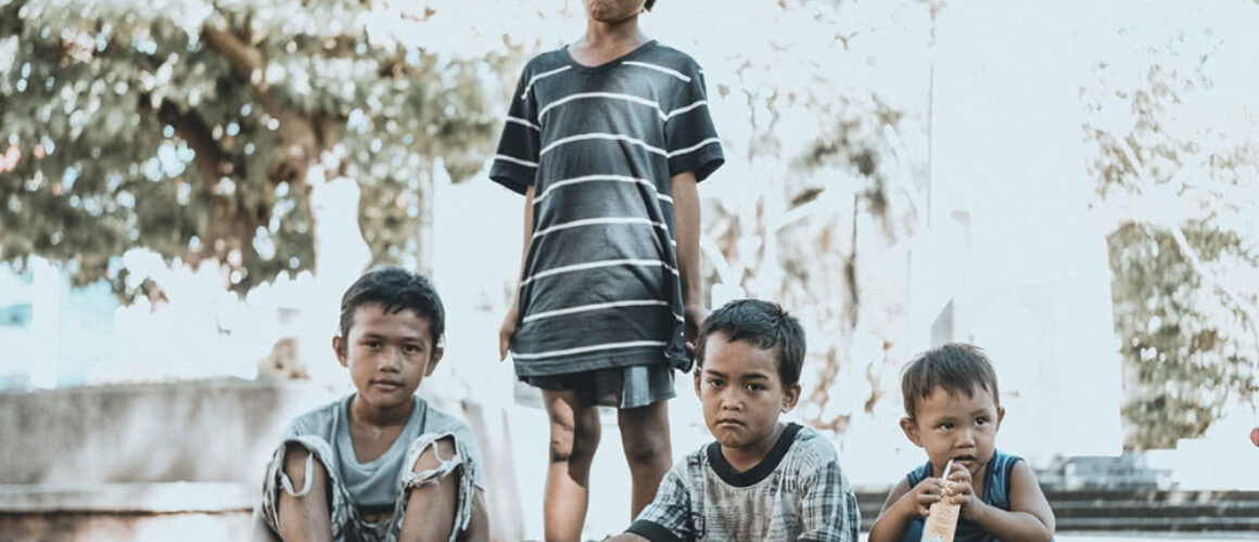 kids-on-street